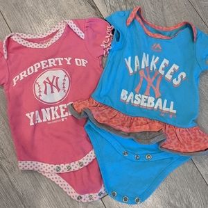 Set of girls Yankees onesies